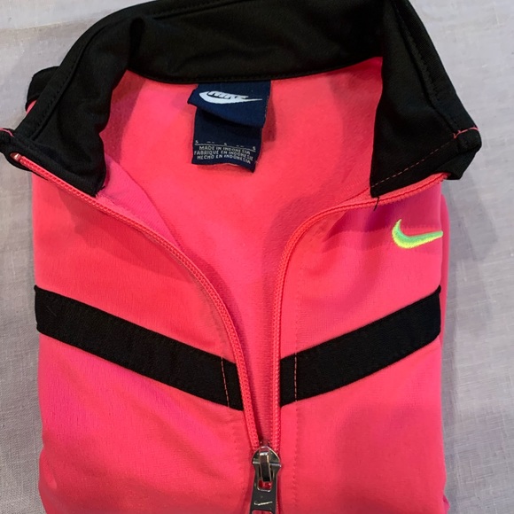 Nike Jacket - Picture 1 of 4
